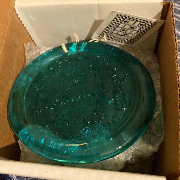 Cape Cod Christmas ornaments made of glass by Colette - Picture 4 of 5